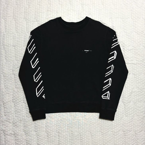 오프화이트 맨투맨