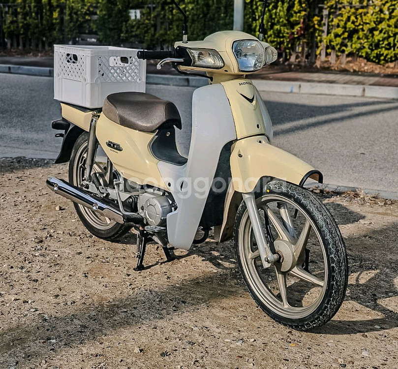 2015 혼다 오토바이 슈퍼커브110 판매합니다.--0