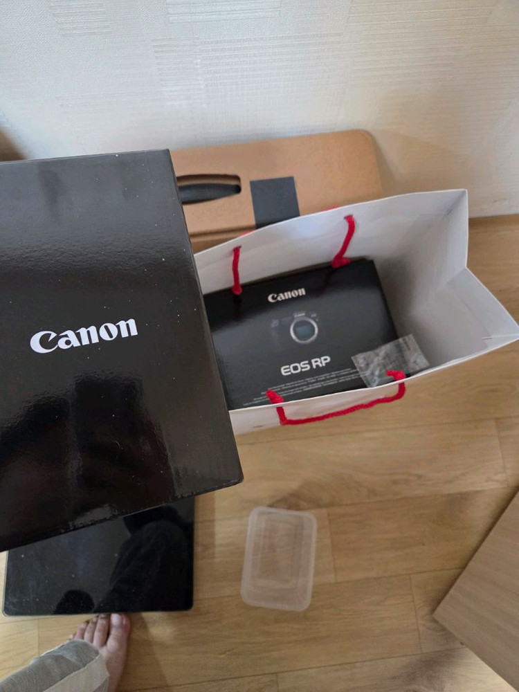 캐논 EOS RP +24mm 1.8 고독스260c조명 각종거치대 이미지