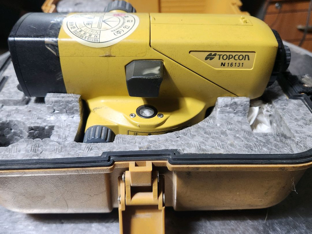 탑콘 오토레벨기 AT-B4 팝니다 이미지