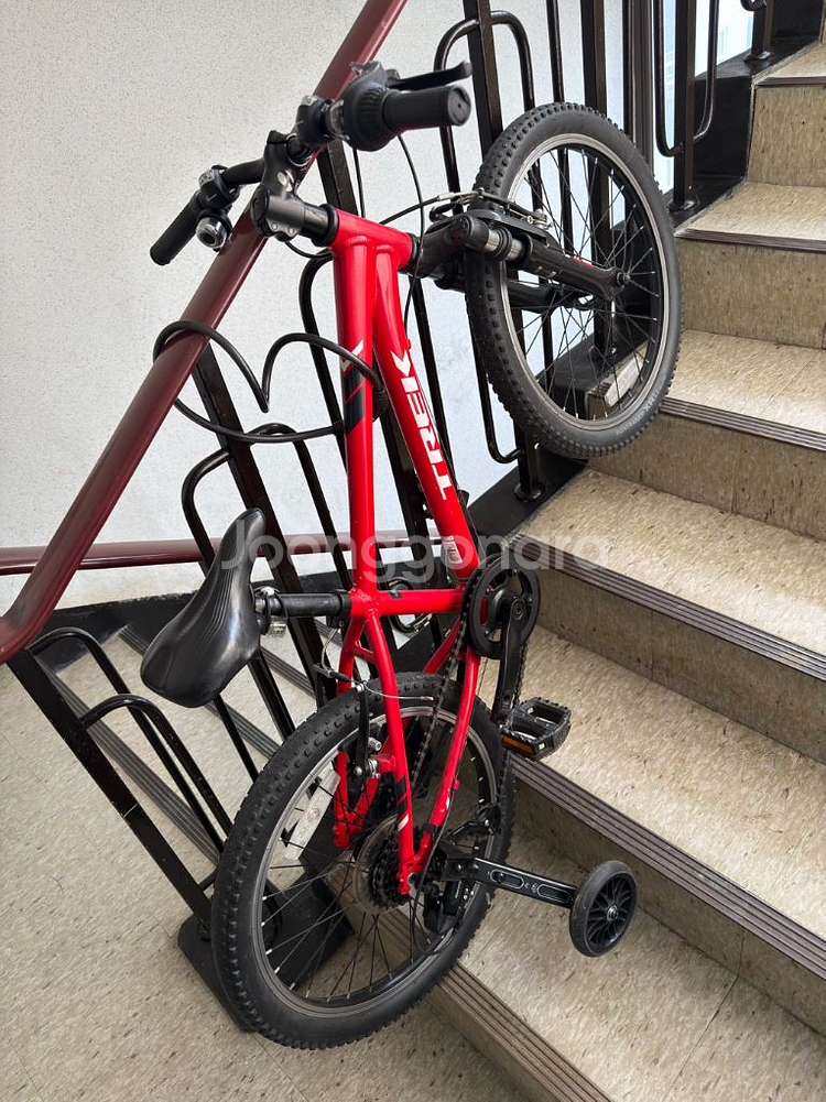 트렉 프리칼리버 20인치 자전거--0