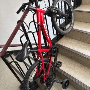 트렉 프리칼리버 20인치 자전거