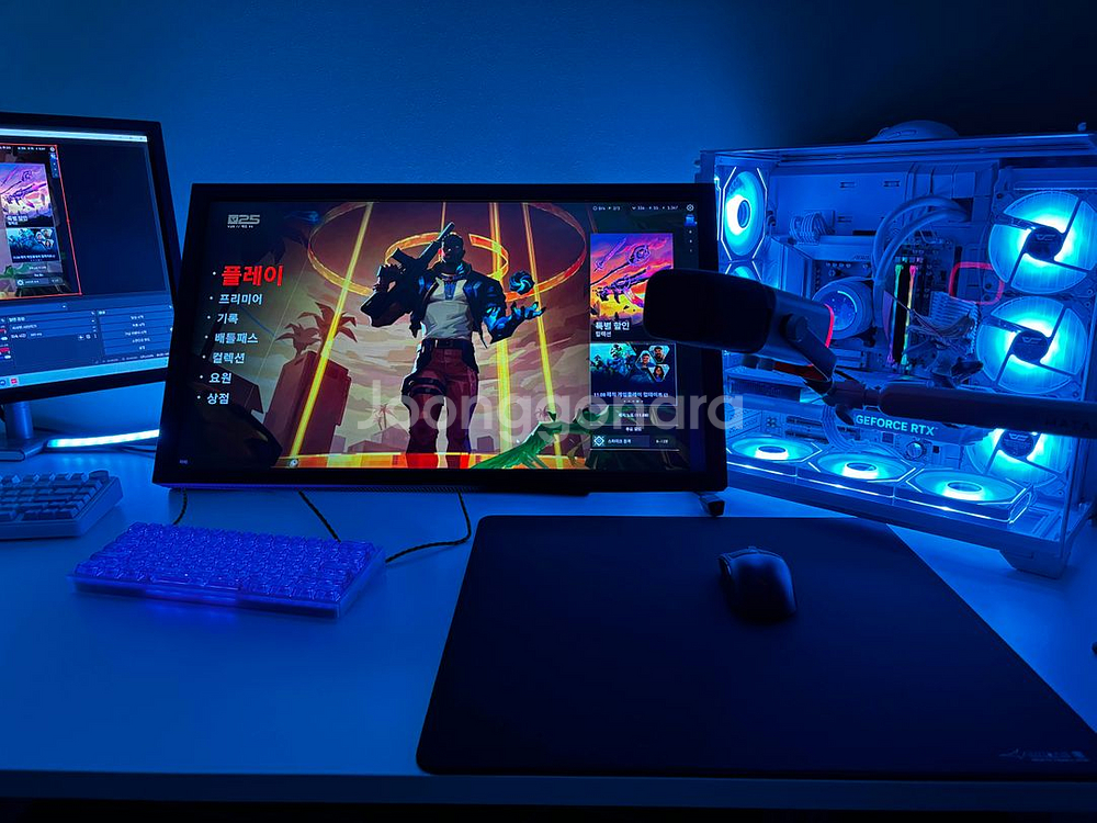 9800 3dx 4070 감성 게이밍 pc 팝니다!--0