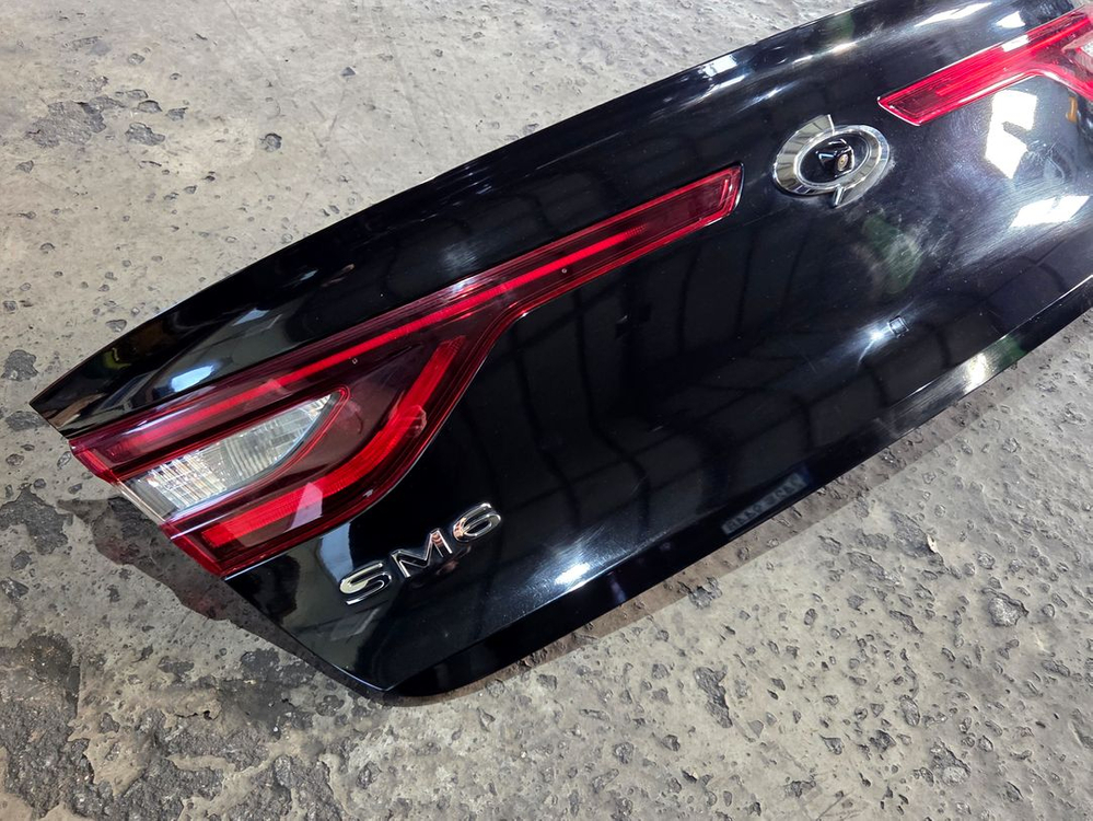 르노삼성 SM6 트렁크 패널 판넬 & 후미등 셋트 팝니다 이미지