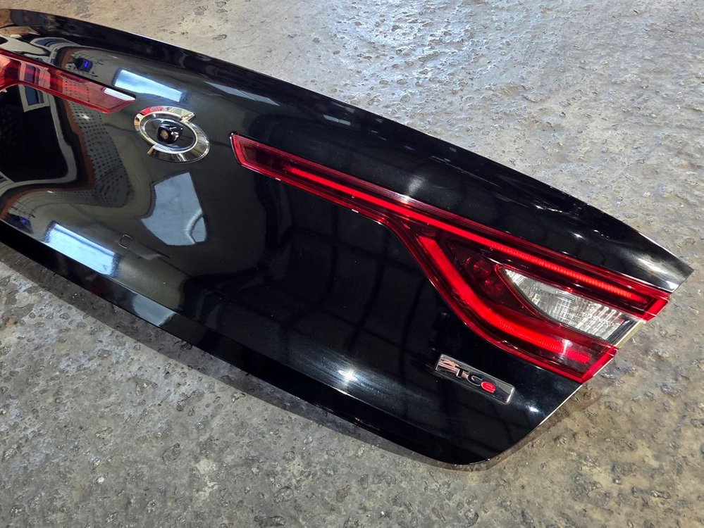 르노삼성 SM6 트렁크 패널 판넬 & 후미등 셋트 팝니다 이미지