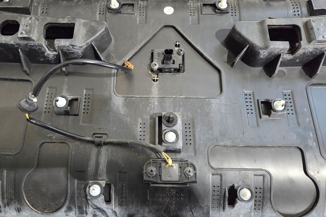 르노삼성 SM6 트렁크 패널 판넬 & 후미등 셋트 팝니다 이미지