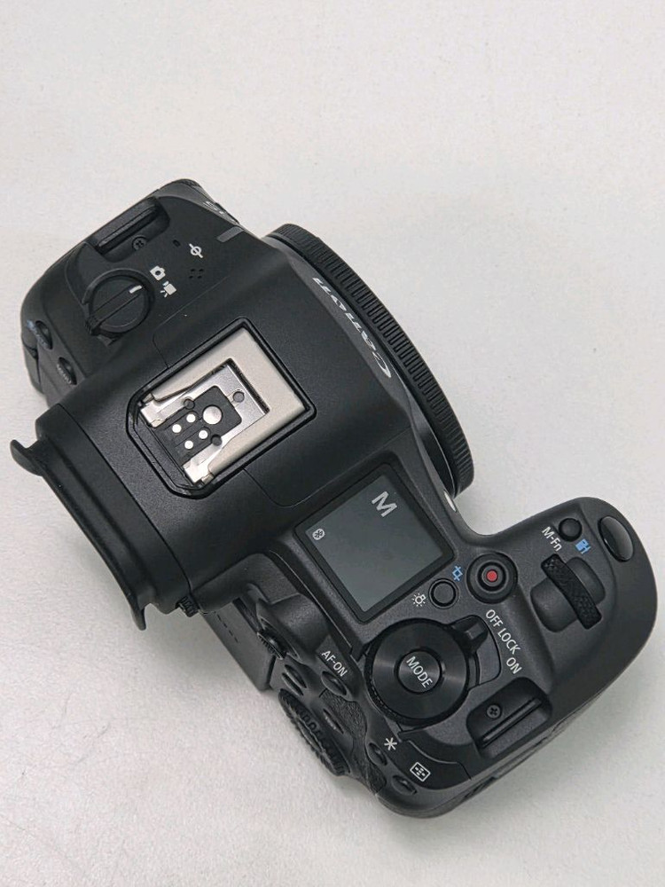 캐논 EOS R5 MARK2 + 24-105 렌즈킷 외 주변기기 판매합니다.--2