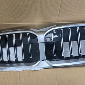 bmw g60 정품 라디에이터 그릴