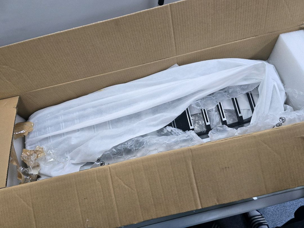 bmw g60 정품 라디에이터 그릴--2