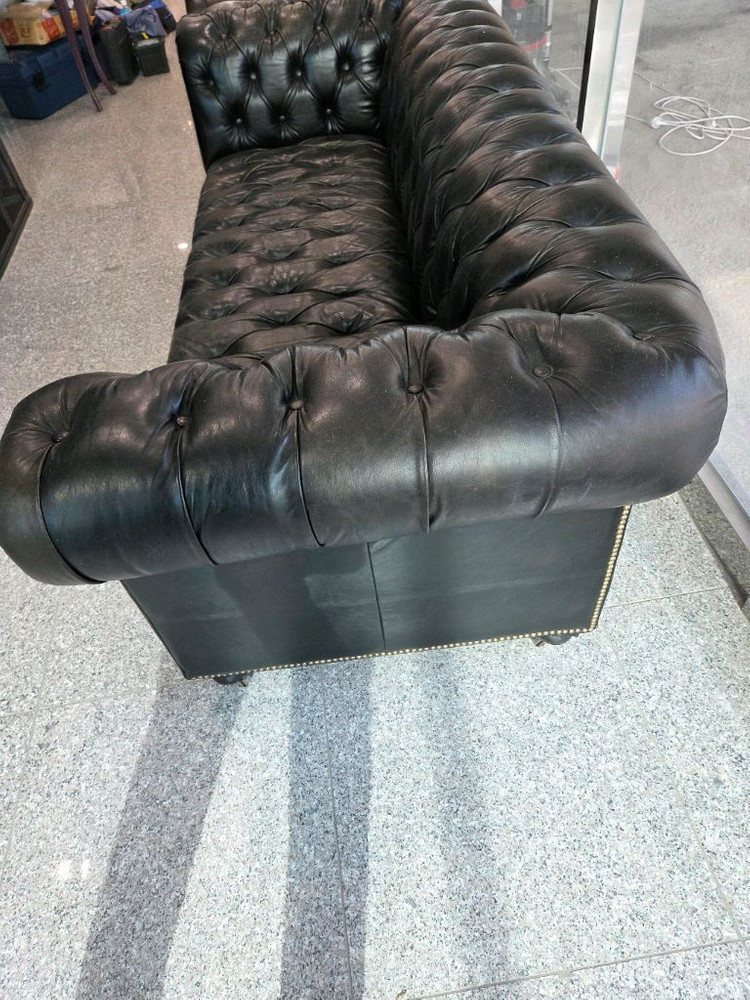 까사알렉시스 켄싱턴 소파(브라운 ,블랙) 팝니다. 이미지