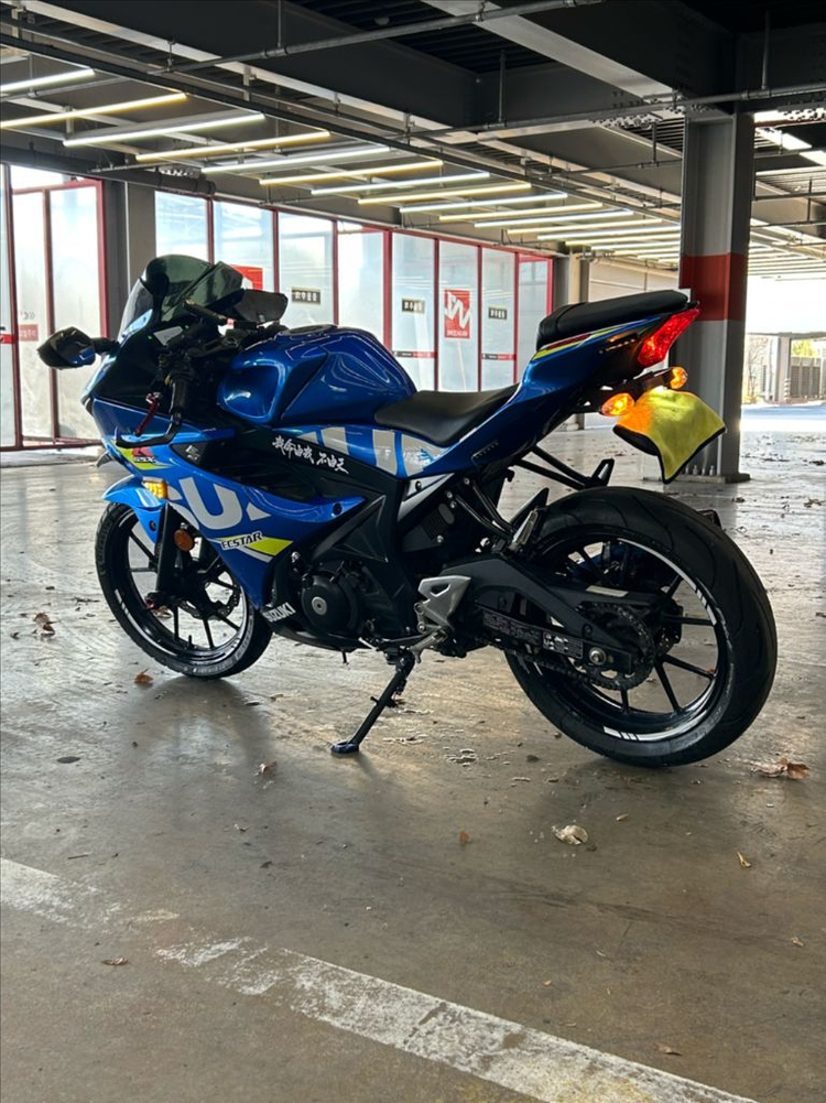 스즈키 GSX R125 요시무라 텐알미러 지엑알 18년식 경북 경주 포항 울산 영천 대구 부산 개인 이미지