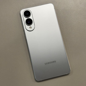 갤럭시S25엣지 실버색상 256용량 25년7월개통 특AAA급 정상해지 공기계 판매합니다