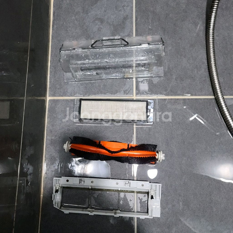 로봇청소기 샤오미 5DJJQR01RR(1시간52분작동)--6