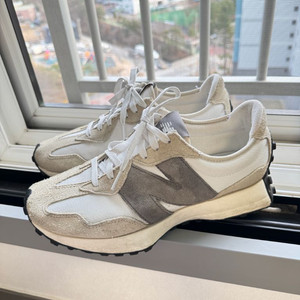 뉴발란스 327 화이트 그레이 275사이즈