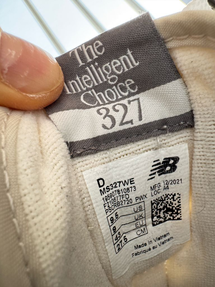 뉴발란스 327 화이트 그레이 275사이즈--5