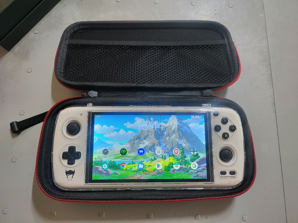 Odin 오딘 라이트 안드로이드 휴대용 UMPC 게임기 팝니다--6