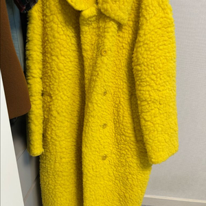 코스 cos 테디코트 이미지