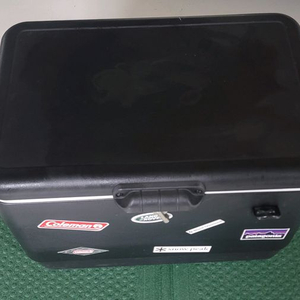 콜맨 쿨러 (아이스박스) 50리터 팝니다