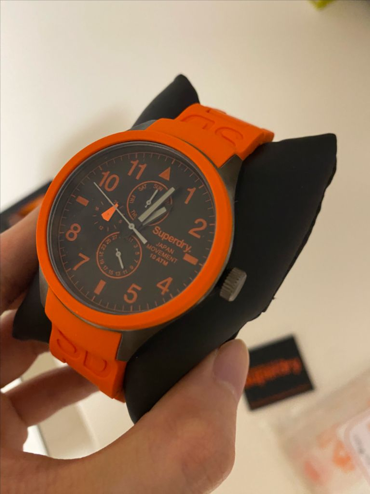 슈퍼드라이 10ATM 방수 시계 이미지