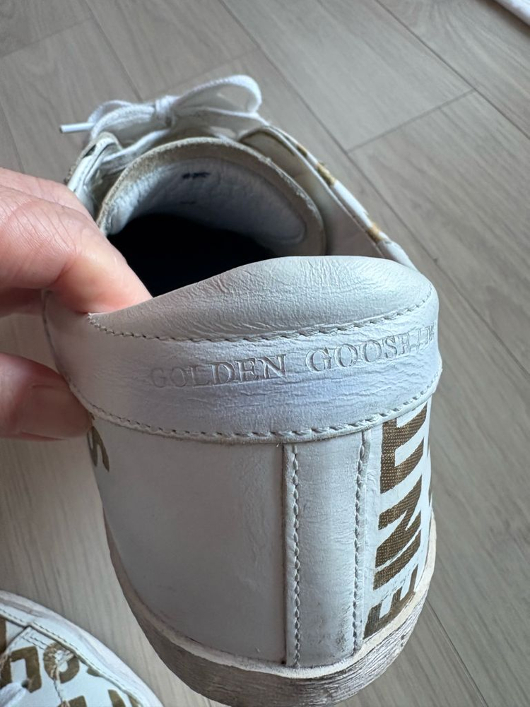 골든구스 10주년 한정판 골드이니셜 슈퍼스타 43--2