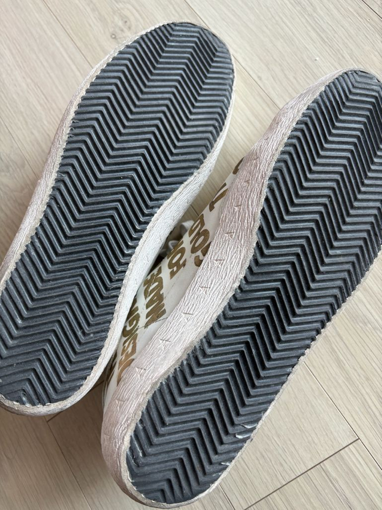 골든구스 10주년 한정판 골드이니셜 슈퍼스타 43--5