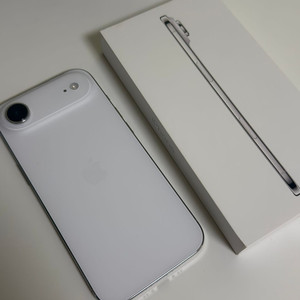 아이폰 에어 화이트 512기가 카메라무음/애플케어플러스