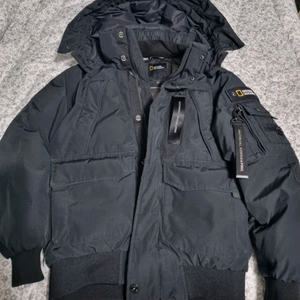 내셔널지오그래픽 타루가 숏패딩 95 최상급