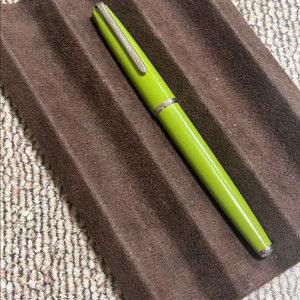 미사용 이탈리아 만년필 Studio 65 - 14K 도금 F 촉