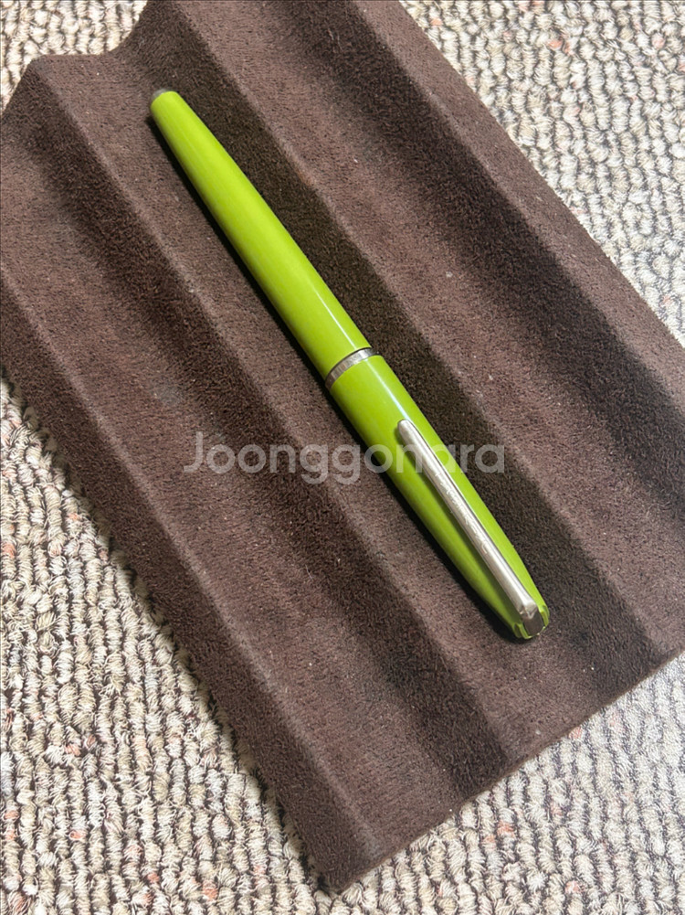 미사용 이탈리아 만년필 Studio 65 - 14K 도금 F 촉--1