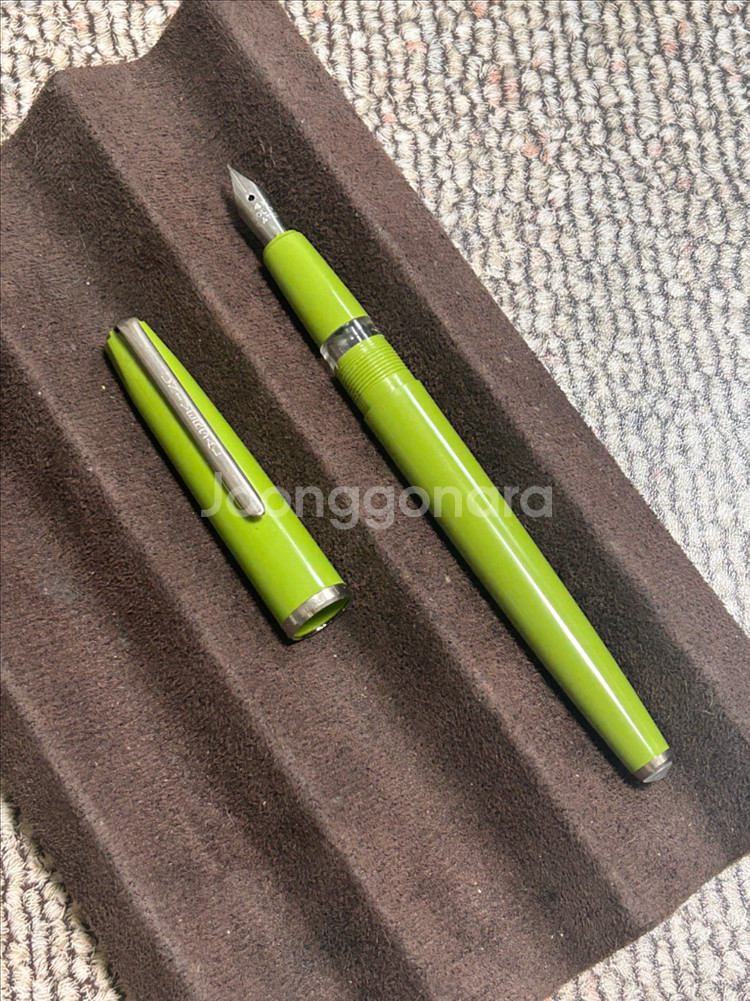 미사용 이탈리아 만년필 Studio 65 - 14K 도금 F 촉--3