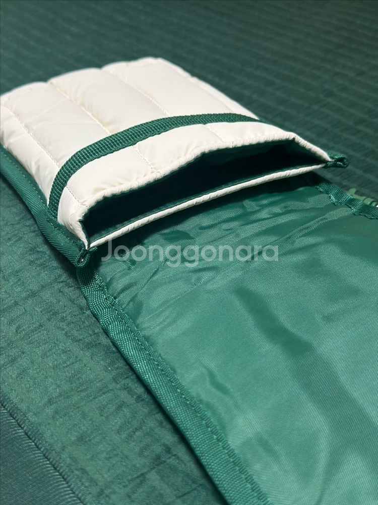 스타벅스 헌터 콜라보 폰파우치--3