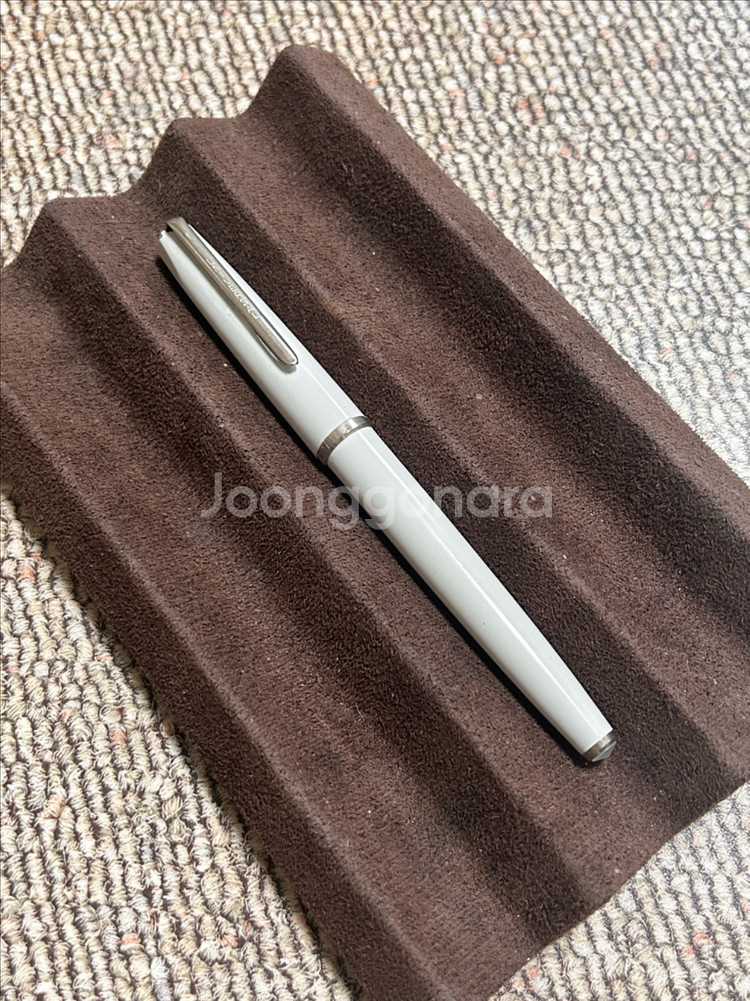 미사용 이탈리아 만년필 Studio 65 - 14K 도금 F 촉--0