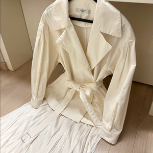 엠핀 퍼프소매 숏 트렌치 + 새틴 플리츠 롱스커트 자켓 코트 셔링 밴딩 주름 치마