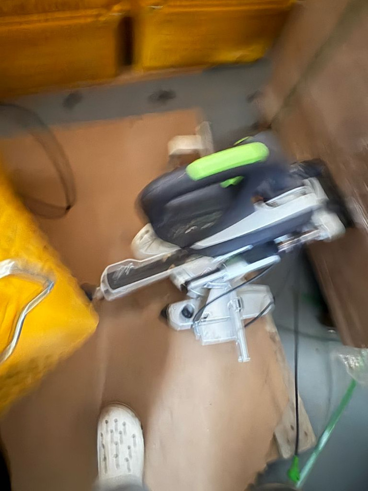 독일 페스툴 슬라이딩 각도절단기 이미지