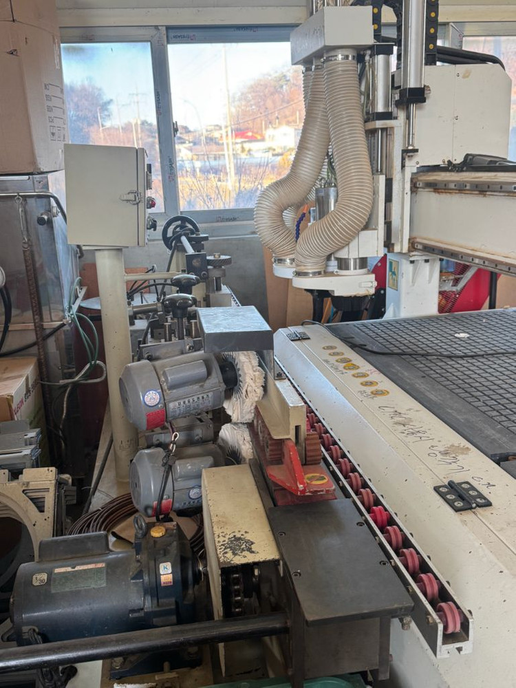 원목 CNC 라우터 이미지