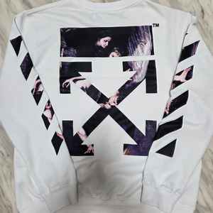 오프화이트 카라바지오 애로우 맨투맨