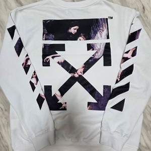 오프화이트 카라바지오 애로우 맨투맨