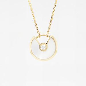 까르띠에 아뮬레뜨 드 까르띠에 천연자개 다이아몬드 18K 옐로우골드 펜던트 목걸이 3.0g 이미지