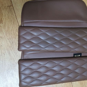 제네시스 G80 아임반 암쿠션 입니다