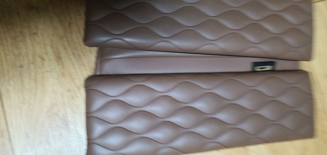 제네시스 G80 아임반 암쿠션 입니다--1