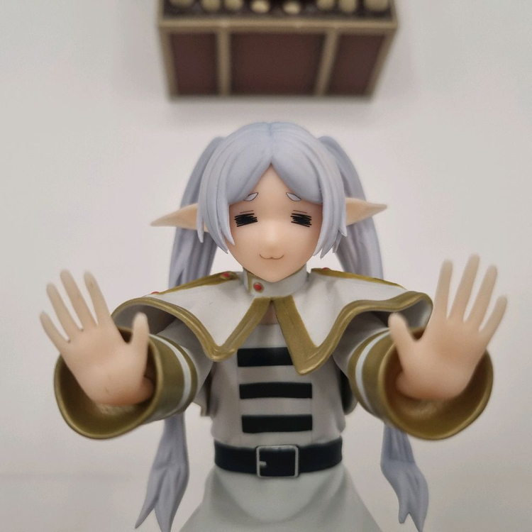 세가 루미나스타 장송의 프리렌 미믹 피규어--2