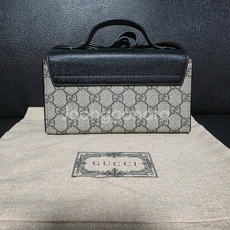 구찌 크로스백--1