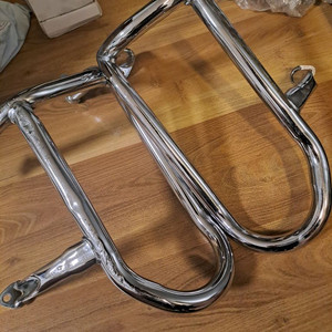 골드윙 1500 순정 엔진가드 이미지