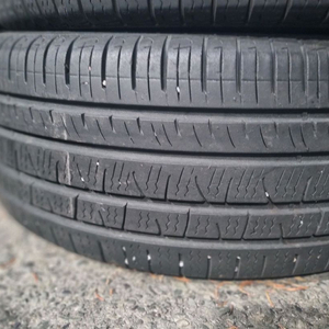 235 55 19 피렐리 중고타이어 판매