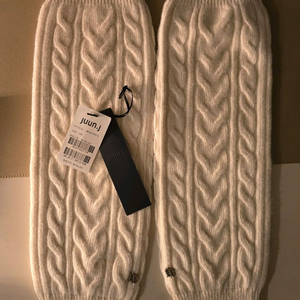 새상품)Juun.J 꽈배기 니트 레그 워머(팔토시)