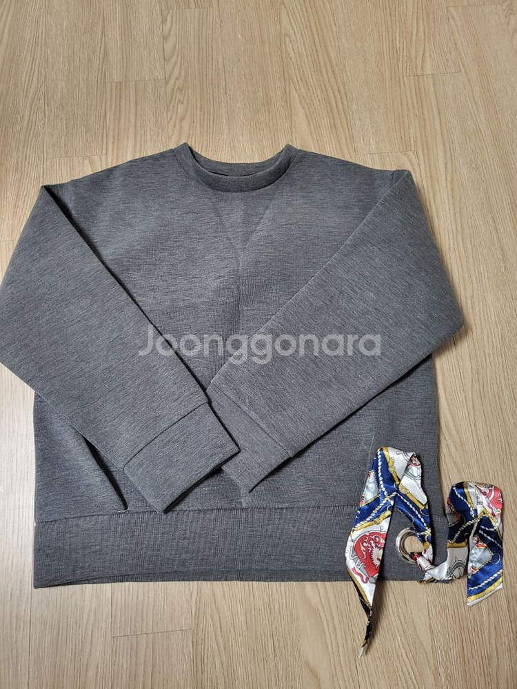 여성 회색 맨투맨--0