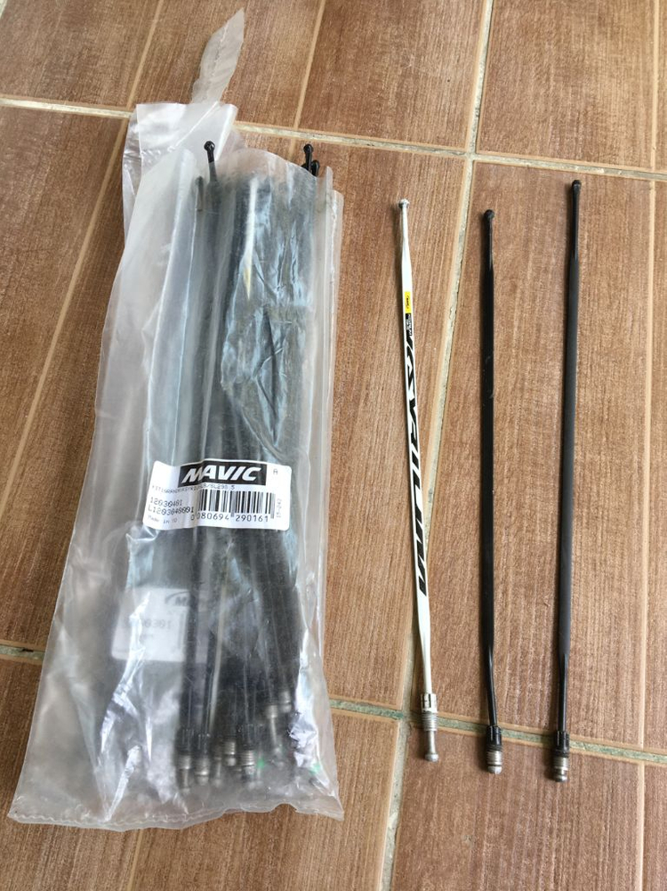 마빅 시리움 스포크. 납작한 모양입니다. 개당 1만원.--1