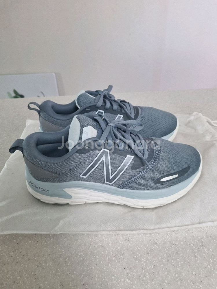 뉴발란스 WLTOCW1 235--1