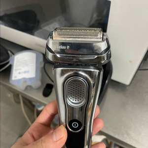 브라운 시리즈9 전기면도기 + 충전스테이션