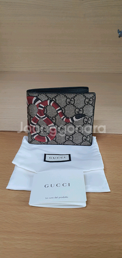 구찌 스네이크 반지갑 정품S급(감정O)프라다루이비통디올고야드샤넬셀린느보테가생로랑버버리발렌시아가--0